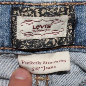 Levis Perfectly Slimming 512 Jeans Blue Wash